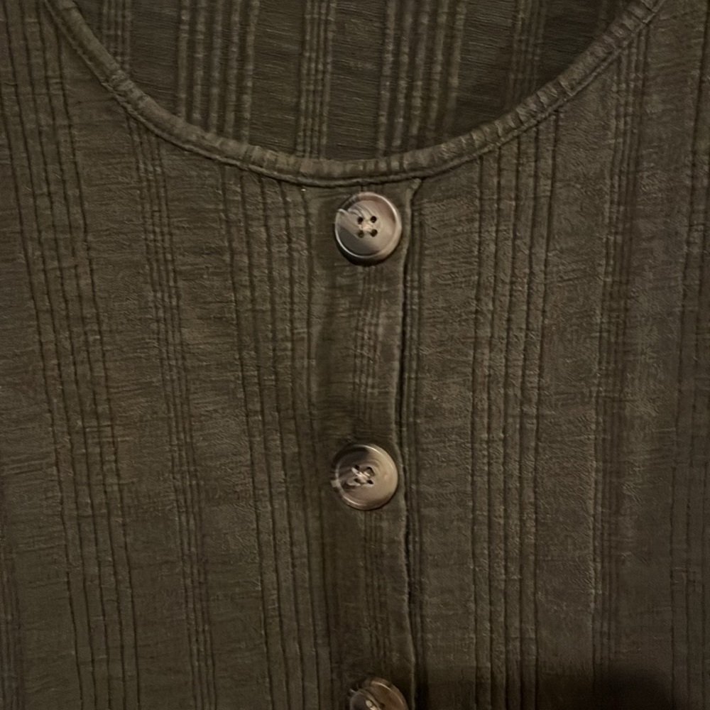 American Eagle top - Size XS - Picture 6 of 7